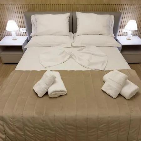 Welcome At Ds' Apartments! Τίρανα