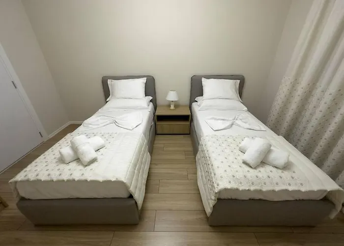 Welcome At Ds' Apartments! Διαμέρισμα Τίρανα