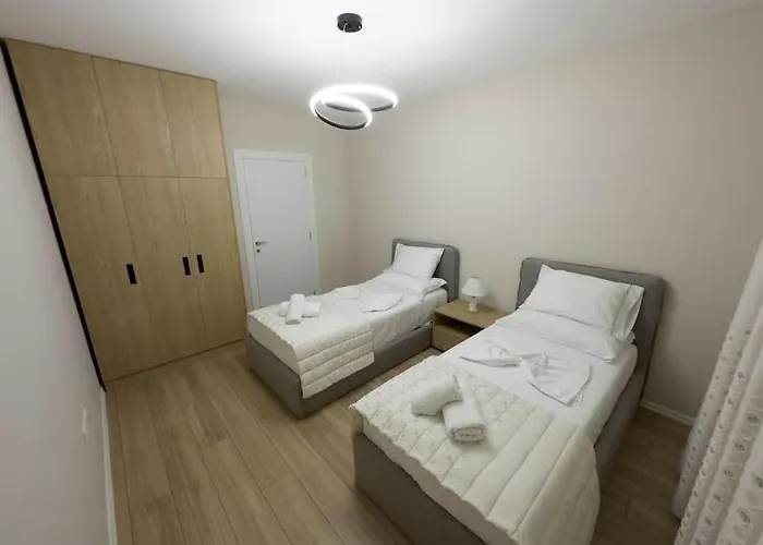 Welcome At Ds' Apartments! Τίρανα