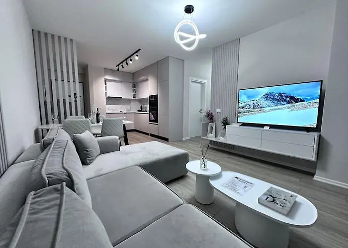 Welcome At Ds' Apartments! Διαμέρισμα Τίρανα