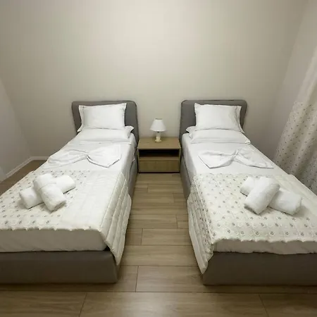 Welcome At Ds' Apartments! 아파트 티라나